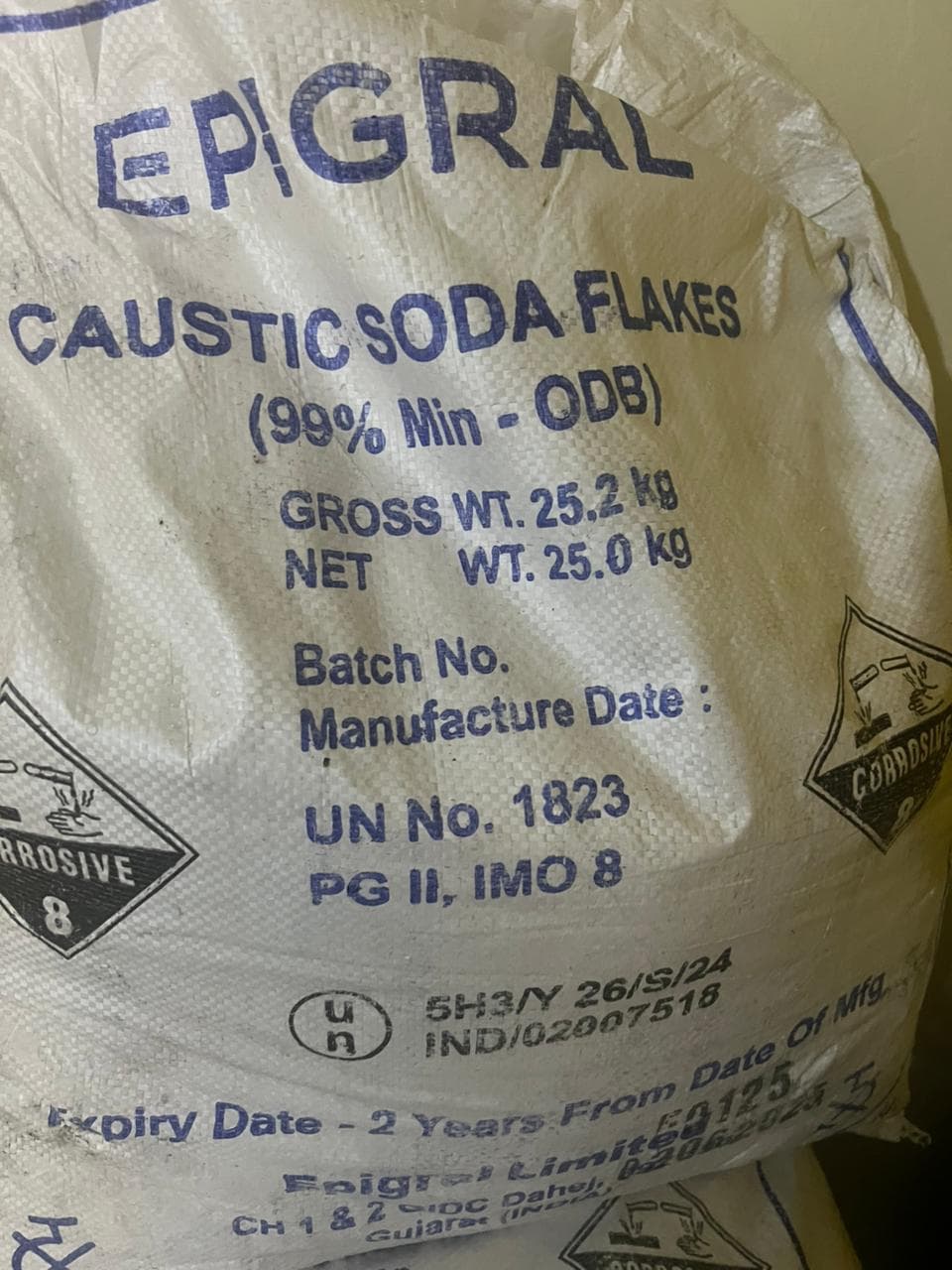 EPIGRAL Caustic Soda Flakes packaged in a 25 kg bag