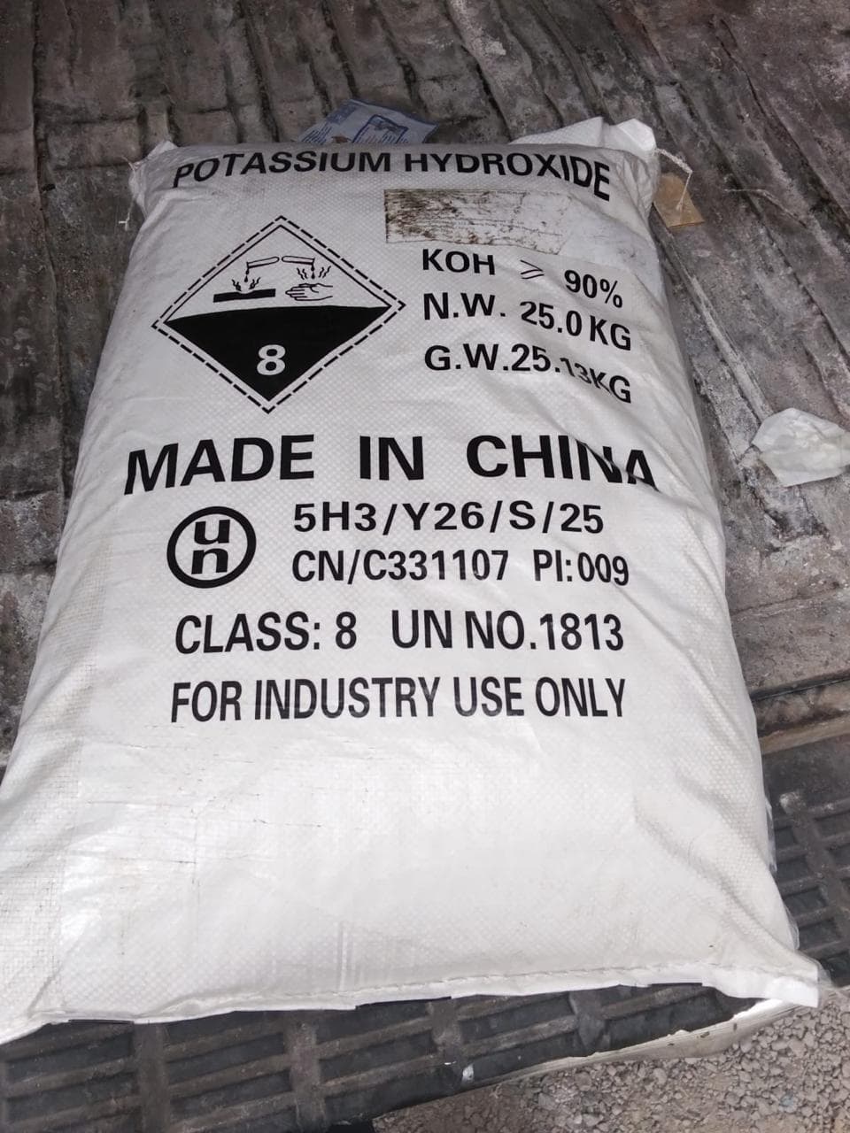Bag of Potassium Hydroxide 25 kg from Kivi Chemicals
